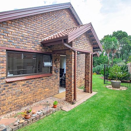 Leozet Self Catering Apartment Pretoria Luaran gambar
