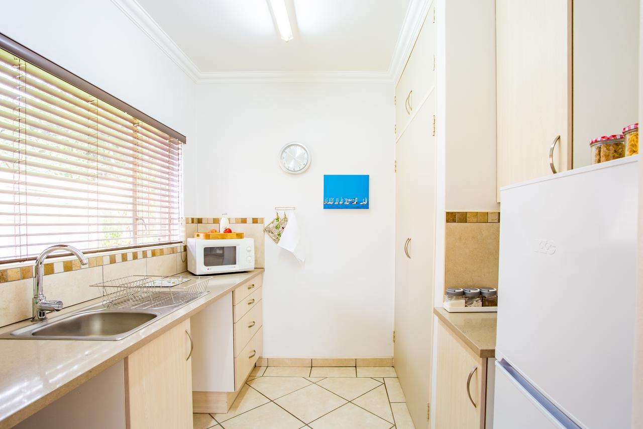 Leozet Self Catering Apartment Pretoria Luaran gambar
